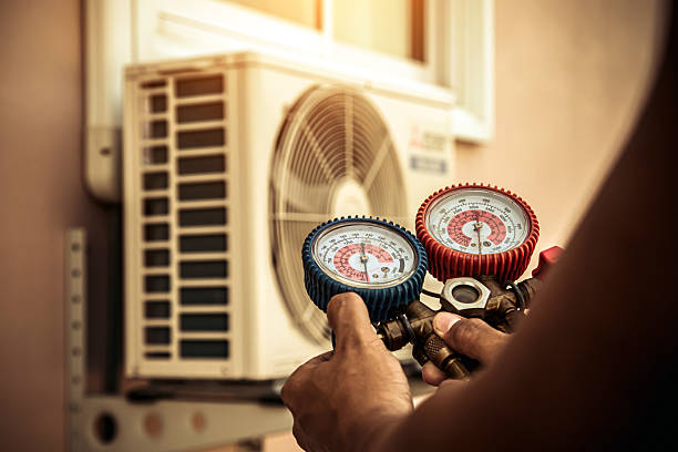 Professional Hvac technician working in Smithfield, UT